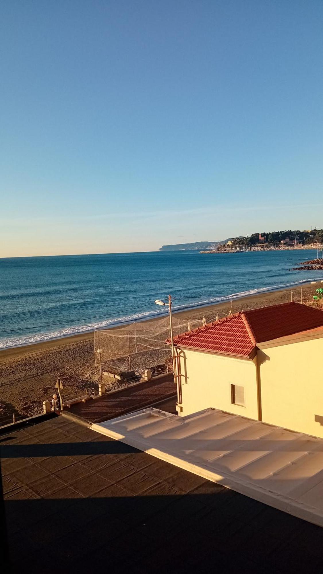 Apartment Casa Al Mare Pietro Varraze